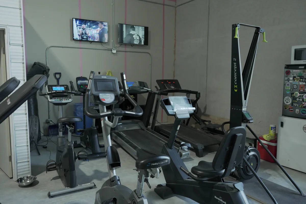 Inside Joe's Garage Gym personal training facility in Headingley, photo 1
